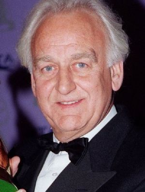 约翰·陶（John Thaw）